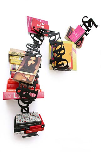 �����������y�߰������ĸ����