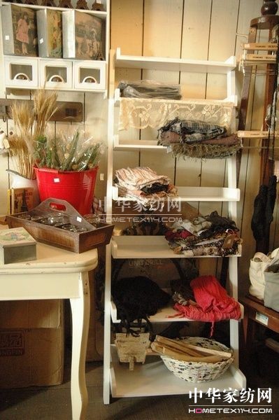 創(chuàng)意無(wú)處不在 時(shí)尚收納架