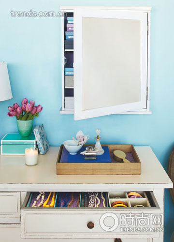 �OӋ�󎟎���㶨�����ռ{