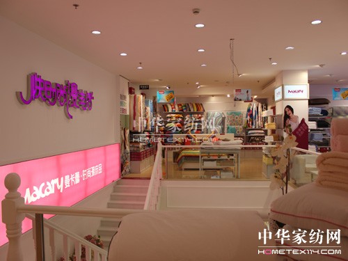 �����ٵġ���r�С������