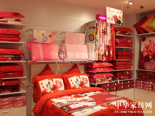 �����ٵġ���r�С������