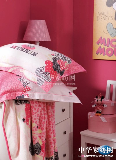 ��ʿ��Ҽ�2012�ﶬ��Ʒ����옷(l��)�r(sh��)�м�