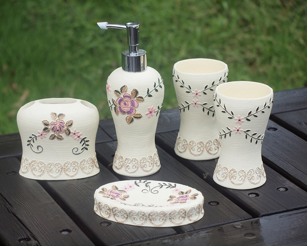 �Ҿ���Ʒ15�����֬�l(w��i)ԡ�׼�