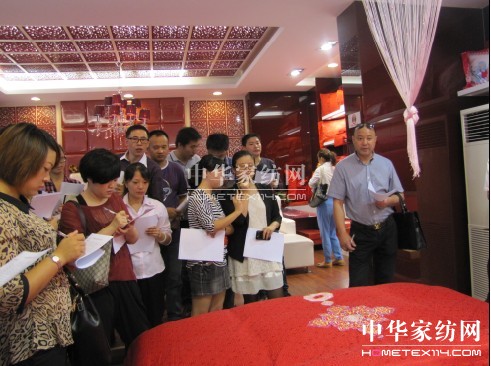 �Ϸ�����e��2013�괺����Ʒ�u����