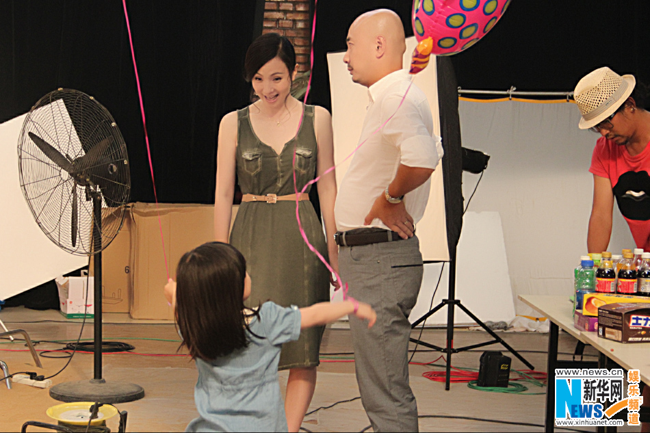 �썘ȫ�Ҹ��ع�С�պ�ĸ�۱���