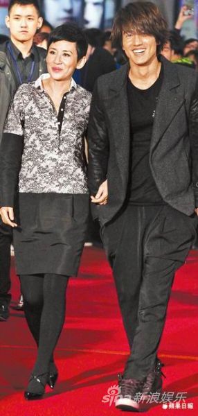 �Գ�����J������־��