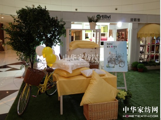 ��[�����}����չ�������H˯�߹�