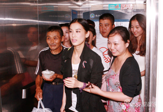 �����Sʥ�����������u30���f(w��n)�ƿ�ȁ���