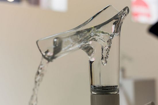 可產生漩渦景象的水龍頭(2)