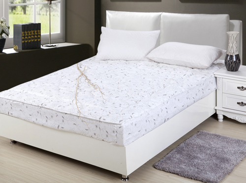 彈簧床褥應(yīng)該配什么樣的床架?