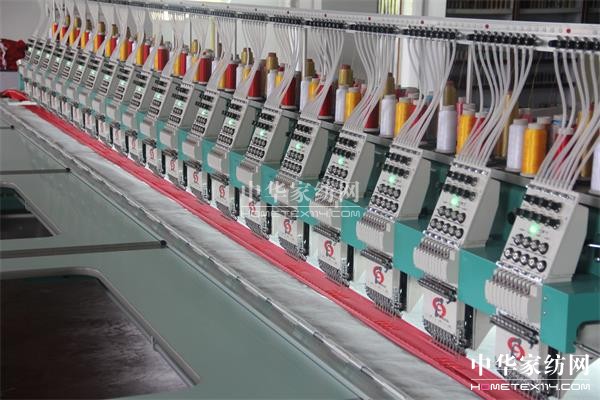 雨蘭引進(jìn)新設(shè)備提升繡花工藝