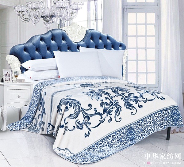 雨蘭“韻染青瓷”云毯蘊(yùn)含古典青瓷文化