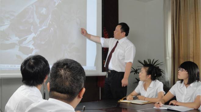 ���W˼�S�µ�Խ���Ứ