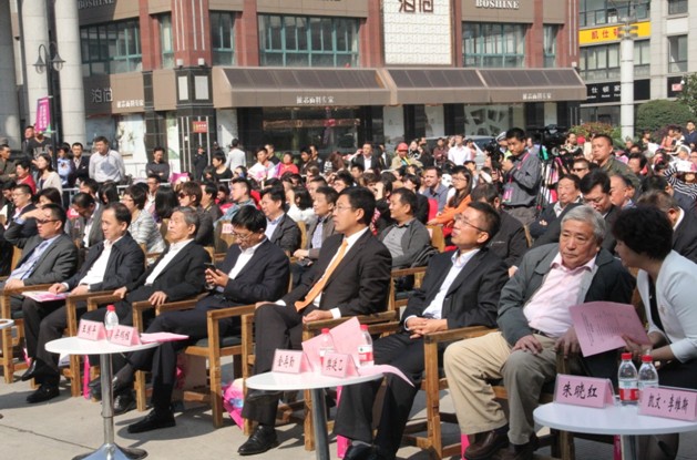 ��(chu��ng)��N��������(hu��)�彻�ו�(hu��)�����z���pϲ�Ļ���չ��(d��)������