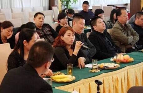 ���ˍu�Ҽ�2015������Ʒ�b�p���߽��N����Մ���A�M�Y����