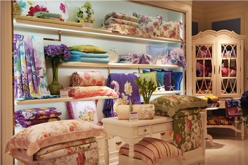 黛富妮“為愛加冕”創(chuàng)富基金會5月10日召開