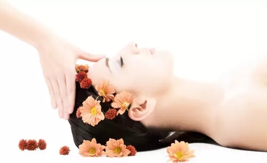 Ů�����@�ӟ��ɵģ��z���D��zS+��Ů�������