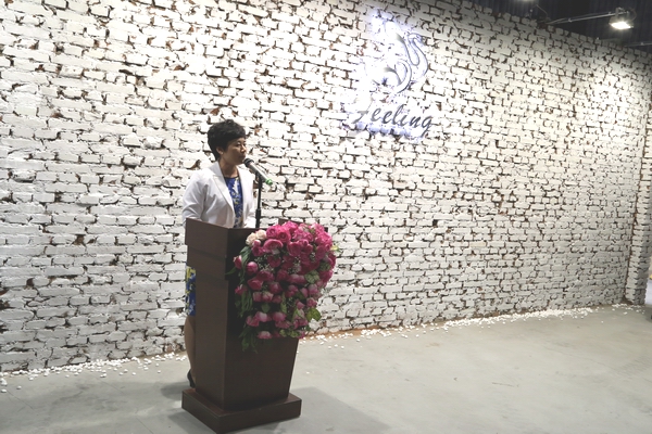 ���`����Ҋ����----FEELINGƷ�ưl�����ڱ���������Hˇ�g�@�^�e��