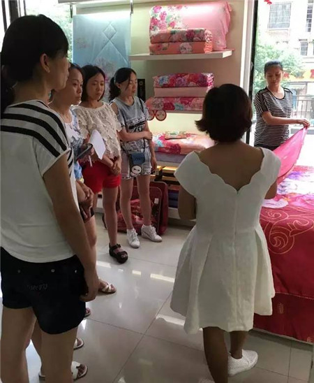 �Pʢ�Ҽ���������񹲾ۣ�ͬ���＾�x��