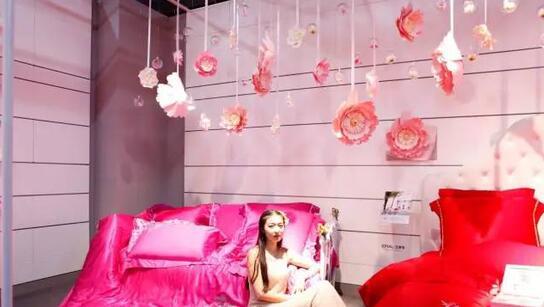 艾萊依家紡2017春夏新品發(fā)布會成功舉行