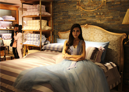 �����Pʢ�Ҽ������҈@�Ҿ����^��һվʽ�w�(y��n)�^ʢ���_Ļ