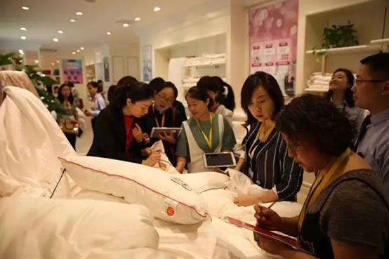 �Pʢ�Ҽ����۵����E��2017�ﶬ��Ʒ�l�����A�M�Y�ɣ��sҫ35�꣡