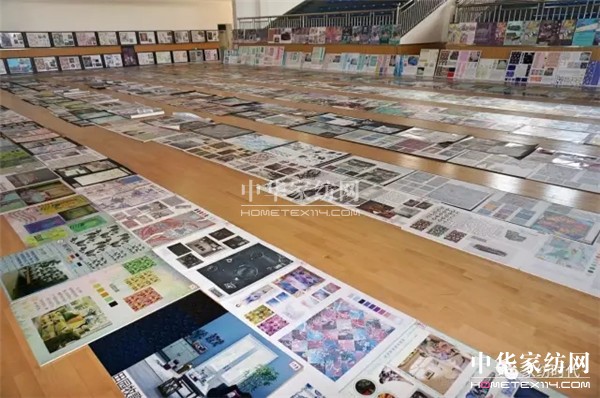 �ư���һ��ɫˇ�p�^�Į��������ں�������չ�_����