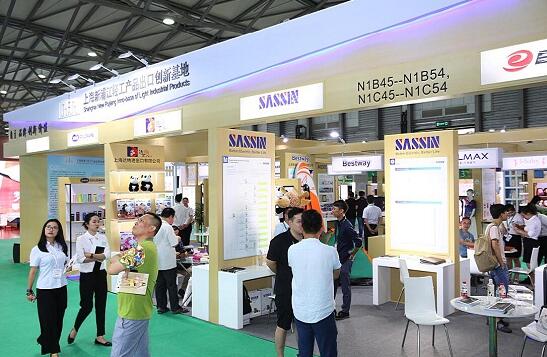 �������I���R���Ϻ���Ʒ�Ҿ�չ�A���_Ļ���c(di��n)����