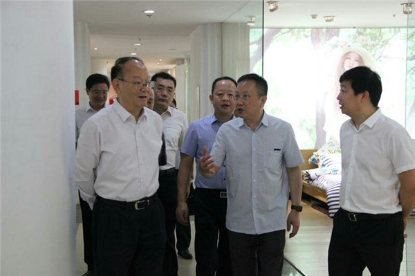 �м��hί��ӛ����һ�Ќ������L��ͨ�Ҽ���I