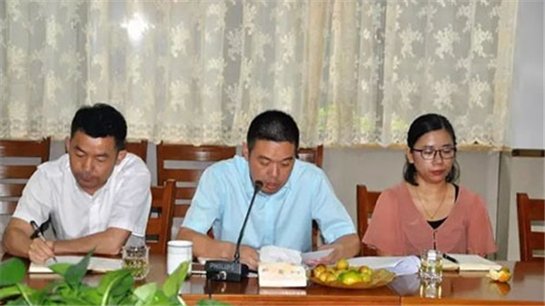 �����мҼ��f�����S���̕������L���������ϣ��U����h���_