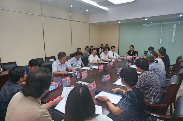 �Ҹ�������ζϯ����ͨ������������300���Ҽ��aƷ��Ů��ʣ�