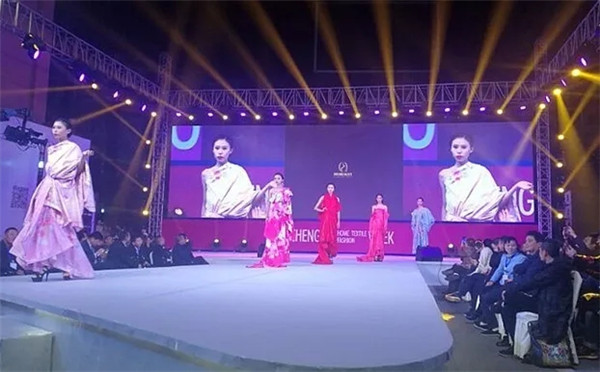 �r(sh��)�����I(l��ng)���2017�ɶ��Ҽ���•�ɶ��r(sh��)�b�������ݾ��ʆ�Ļ