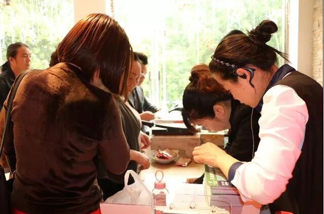 ���Լ�����ϯ˯�߹�|�Pʢ�Ҽ���������f����˯�������x��