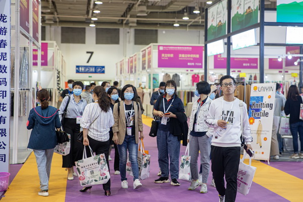 ��Ӌ�r15�죡2022�������H�������b����朲��[���_չ�ڼ�